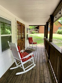 Charming Georgia Cabin for Weekend Getaways from Atlanta - Dahlonega, Georgia - glamping.directory