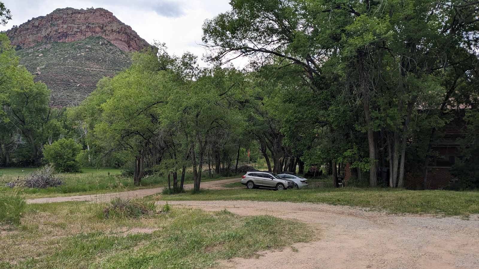 Apple Valley Camping -RVs and vans - Lyons, Colorado - glamping.directory