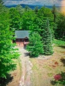 Cozy Hygge Cabin with Breakfast Near Lake George in Adirondack Mountains, New York - Johnsburg, New York - glamping.directory