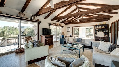 Beach Close Cottage with Nice Views in Georgetown, South Carolina - Georgetown, South Carolina - glamping.directory