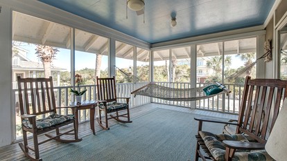 Beach Close Cottage with Nice Views in Georgetown, South Carolina - Georgetown, South Carolina - glamping.directory