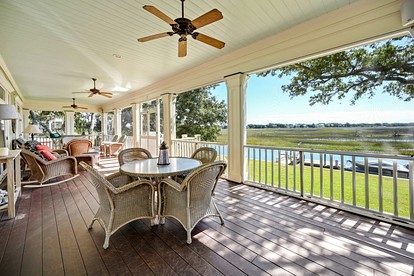 Beach Close Cottage with Nice Views in Georgetown, South Carolina - Georgetown, South Carolina - glamping.directory