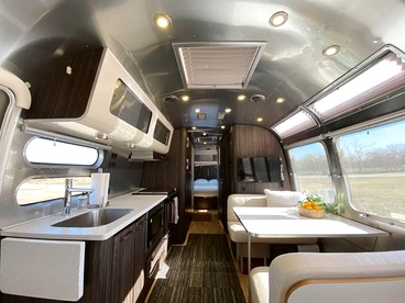 Outstanding Airstream Close to Stunning Hiking Trails in Bristol, Texas - Bristol, Texas - glamping.directory