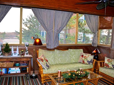 Charming Vacation Rental with Beach Access in Cape May, New Jersey - Cape May, New Jersey - glamping.directory