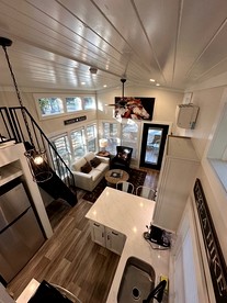 Cozy Wooden Cabin Surrounded by Trees in Monteagle, Tennessee - Monteagle, Tennessee - glamping.directory