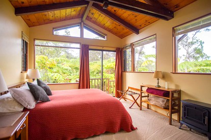 Intimate and Secluded Rainforest Retreat near Volcanoes National Park, Hawaii - Volcano, Hawaii - glamping.directory