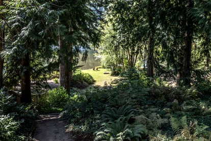 Peaceful Lakefront Retreat with Sauna Near Bellingham & Mount Vernon in Sedro-Woolley, Washington - Sedro-Woolley, Washington - glamping.directory