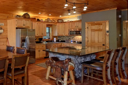 Spacious Smoky Mountain Vacation Rental with a Hot Tub - Sevierville, Tennessee - glamping.directory