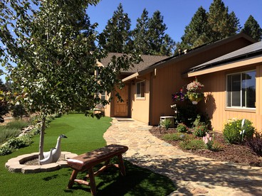 Luxury Cabin Rental with a Fire Pit in Coulterville, California - Yosemite, California - glamping.directory