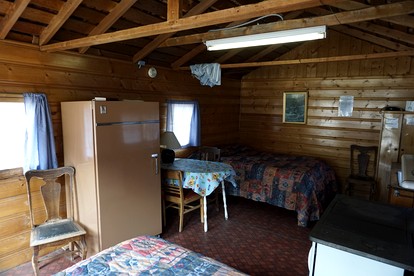 Cabin 2 at Sportsman’s Lodge *NOW WITH WIFI* - Bellvue, Colorado - glamping.directory