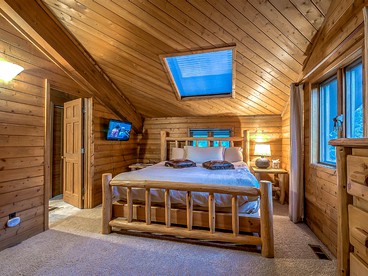 Elegant and Luxurious Cabin Rental in Steamboat Springs, Colorado - Steamboat Springs, Colorado - glamping.directory