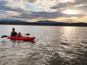 Spacious Pet-Friendly Safari Tent on Yuba Lake with Spectacular Views for a Memorable Glamping Escape in Utah - Levan, Utah - glamping.directory