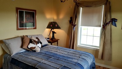 Idyllic Vacation Cottage in the Texas Hill Country near Round Top, Texas - Burton, Texas - glamping.directory
