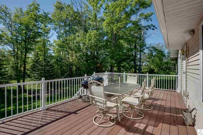 Cozy Vacation Rental overlooking a Meadow near Lake Superior, Minnesota - Esko, Minnesota - glamping.directory