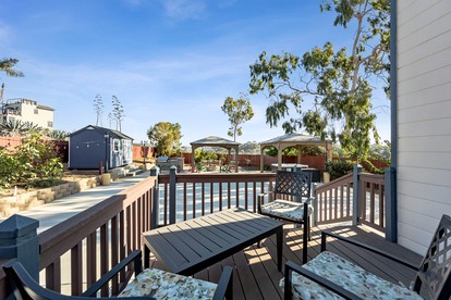 Amazing Cottage with Hot-tub and Fire Pit in Oceanside, California - Oceanside, California - glamping.directory
