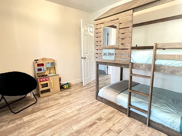 Mount Ida Family Getaway: Pet-Friendly Cabin with Game Room in Arkansas - Mount Ida, Arkansas - glamping.directory