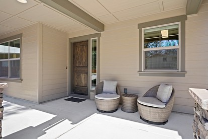 Fantastic Glamping Getaway to Oregon: Luxury Cottage with a Hot Tub in Bend near the Deschutes National Forest - Bend, Oregon - glamping.directory