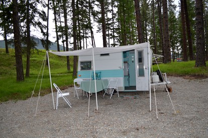 Vintage Camper Rental Perfect for Glamping in Montana - glamping.directory