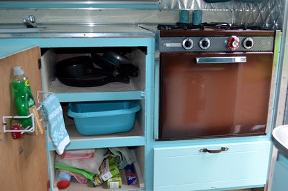 Vintage Camper Rental Perfect for Glamping in Montana - Thompson Falls, Montana - glamping.directory