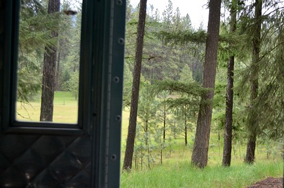 Vintage Camper Rental Perfect for Glamping in Montana - Thompson Falls, Montana - glamping.directory