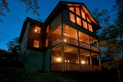 Amazing and Spacious Cabin Rental near Sevierville for a Family Getaway in Tennessee - glamping.directory