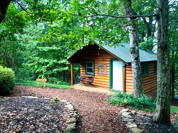 Woodland Log Cabin Rental in the Foothills of the Blue Ridge Mountains, Georgia - glamping.directory