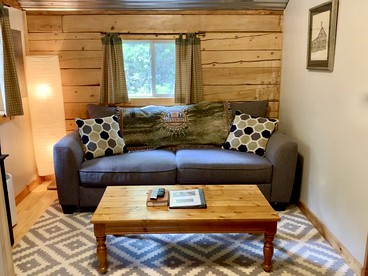 Woodland Log Cabin Rental in the Foothills of the Blue Ridge Mountains, Georgia - Dahlonega, Georgia - glamping.directory