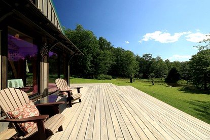 Gorgeous Cottage for Two, Overlooking Pond on 20 acres, Glamping in Pennsylvania - Spring Mills, Pennsylvania - glamping.directory