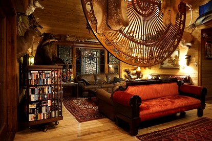 Unique Cabin Rental for a Vacation near Green Lake, Wisconsin - Markesan, Wisconsin - glamping.directory