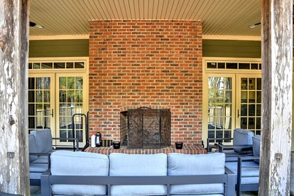 Luxurious Secluded Vineyard Estate with Private 32-Acre Vineyard & Fireplace Porch near Downtown Nashville, Georgia - Nashville, Georgia - glamping.directory