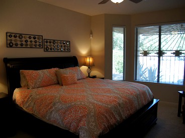 Luxurious Vacation Rental with Beautiful Backyard and Private Pool near Phoenix, Arizona - Surprise, Arizona - glamping.directory