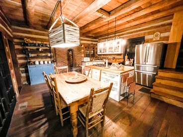 Historic Rural Cabin Ideal for Families in Wilsonville, Alabama - Wilsonville, Alabama - glamping.directory