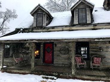 Historic Rural Cabin Ideal for Families in Wilsonville, Alabama - Wilsonville, Alabama - glamping.directory