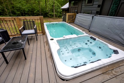 Scenic Mountain Cabin with Lake Access and Waterfall Views near South Cumberland State Park Tennessee - Monteagle, Tennessee - glamping.directory