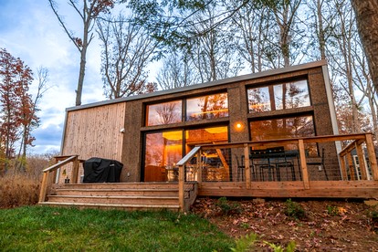 Serene Modern Tiny Home with Fiery Gizzard Reservoir Views Near Tracy City | Tennessee - Tracy City, Tennessee - glamping.directory