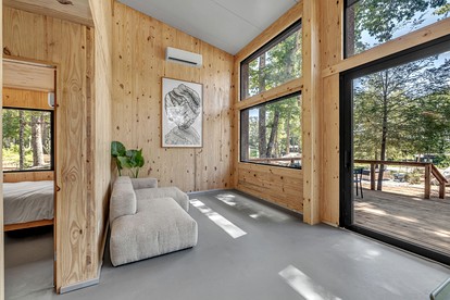 Serene Modern Tiny Home with Fiery Gizzard Reservoir Views Near Tracy City | Tennessee - Tracy City, Tennessee - glamping.directory