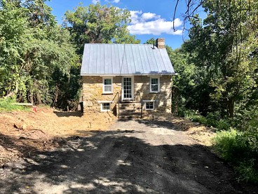 Enchanting Stone Cottage Perfect for Romantic Getaways near Washington D.C - glamping.directory