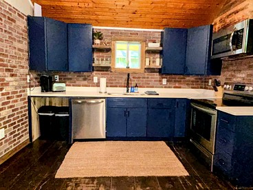 Stunning Pet-Friendly Cabin in Stanton, Kentucky - Ideal for a Family Glamping Trip - Stanton, Kentucky - glamping.directory