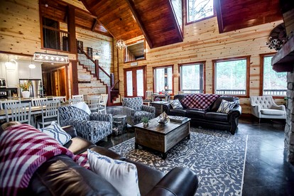 Remarkable Cabin Rental for an Amazing Family Getaway near Broken Bow, Oklahoma - Hochatown, Oklahoma - glamping.directory