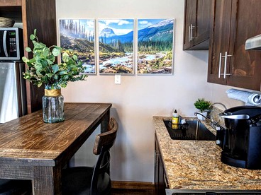 6 The Hawks Hideout Cabin with Lake Views, Santa Ysabel, California - Santa Ysabel, California - glamping.directory