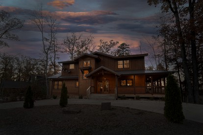 Escape to Paradise: Great Smoky Mountains Cabin with Exclusive Heated Pool - Sevierville, Tennessee - glamping.directory