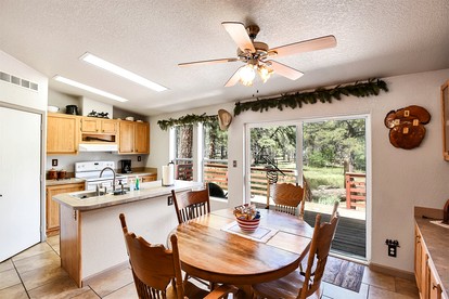 Gorgeous Historic Cabin with Grill and Fire Pit Surrounded by Pines for a Lovely Outdoor Experience in Parks, Arizona - Parks, Arizona - glamping.directory