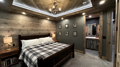 Luxurious Mountain Cabin with Sauna, Hot Tub, and Outdoor Fireplace, Perfect for a Relaxing Weekend Getaway in Utah - Duck Creek Village, Utah - glamping.directory