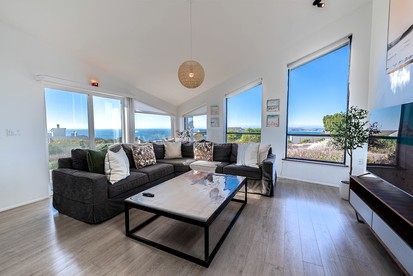 Cosy Cottage with Stunning Views in Bodega Bay, California - Bodega Bay, California - glamping.directory