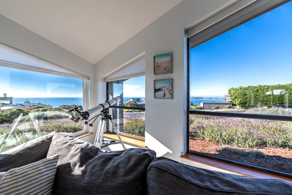 Cosy Cottage with Stunning Views in Bodega Bay, California - Bodega Bay, California - glamping.directory