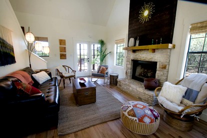 Stylish Hill Country Cabin for Relaxing Texas Vacations - Wimberley, Texas - glamping.directory