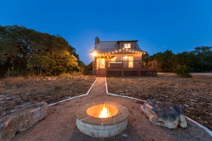 Stylish Hill Country Cabin for Relaxing Texas Vacations - glamping.directory