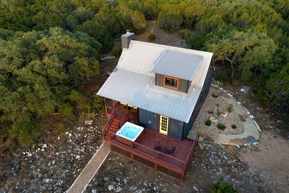 Stylish Hill Country Cabin for Relaxing Texas Vacations - Wimberley, Texas - glamping.directory