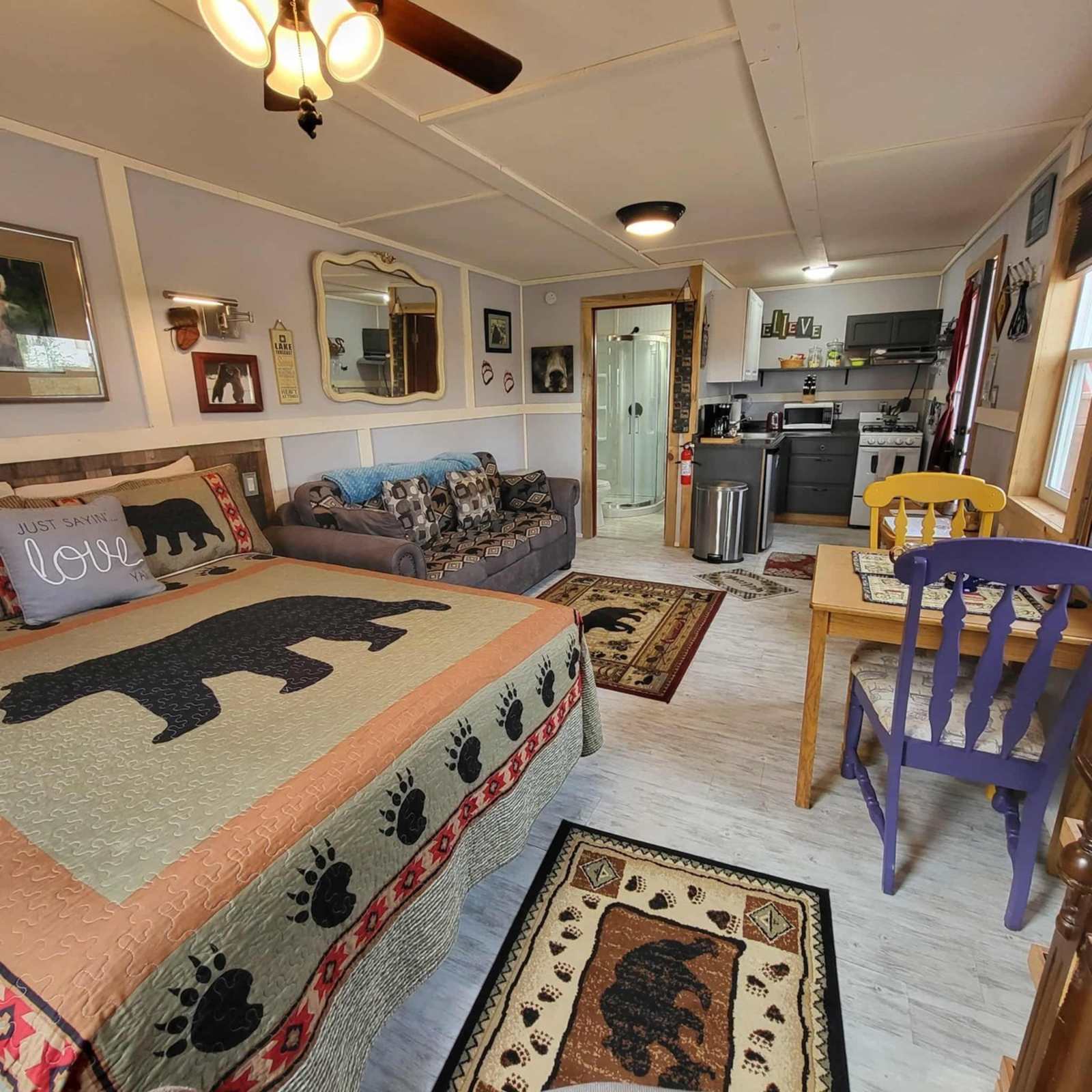 Mooseberry Cabins Willow, Alaska - Willow, Alaska - glamping.directory