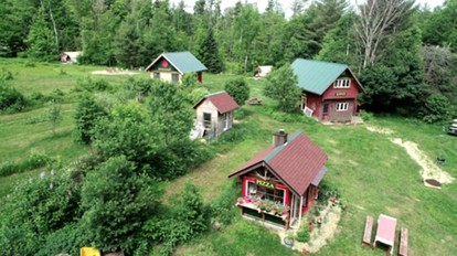 Cozy Tented Cabin Rental near the Hudson River in Upstate New York - glamping.directory